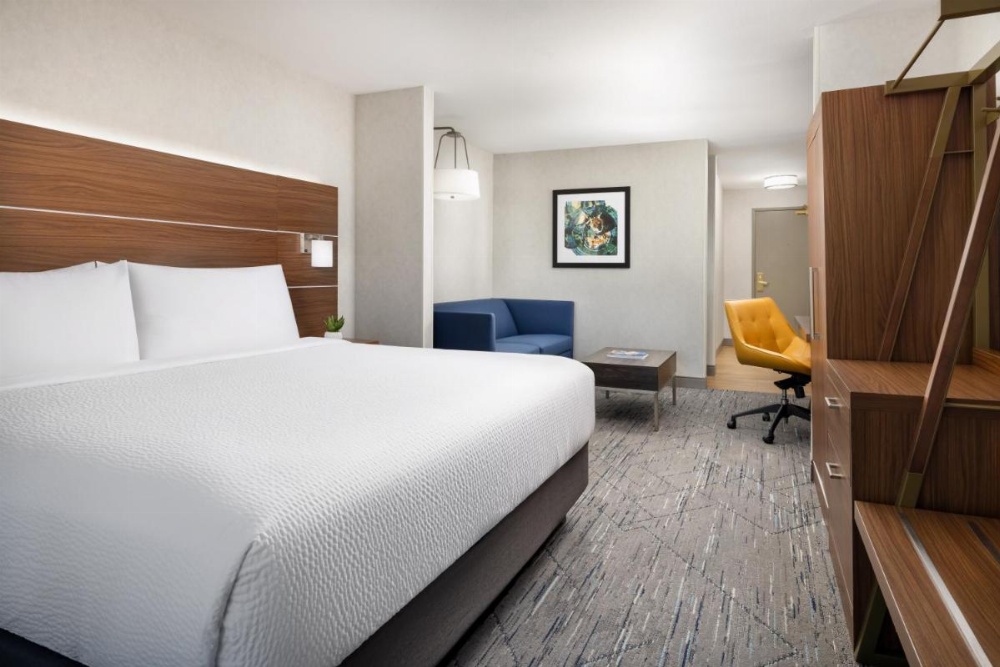 Holiday Inn Express Las Vegas South Image 10