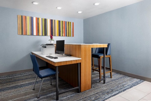 Holiday Inn Express Las Vegas South image 38