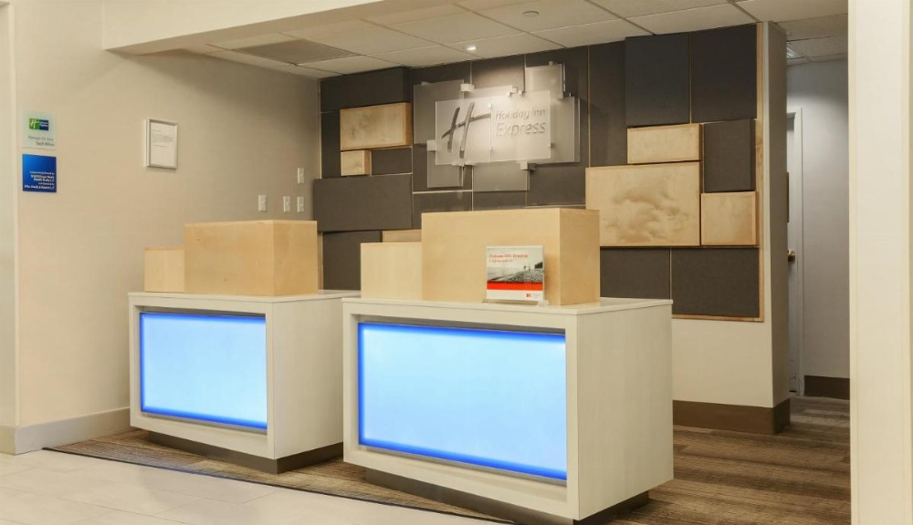 Holiday Inn Express Las Vegas South Image 43